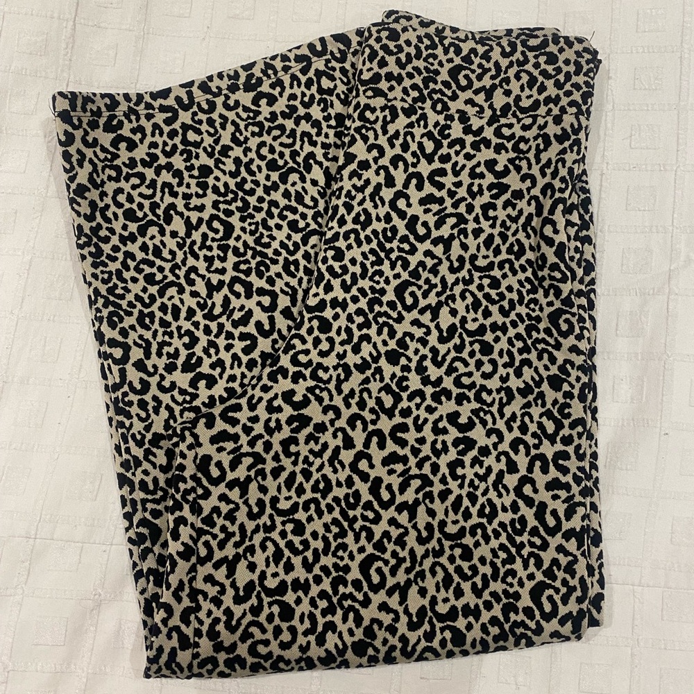 Leopard Print ZARA pant, cropped, wide leg, size small